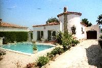 Ferienhaus mit Pool und sch�nem Garten in Miami-Platja -Tarragona an der Costa Daurada. Costa Dorada