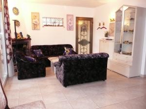 Wohnzimmer,obere Wohnung