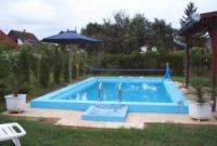 Sch�ne Ferienhaus mit gro�em Pool und Garten in Balatonboglar am Plattensee