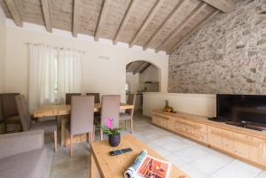 Casa Il Terrazzo: Kueche und Essbereich