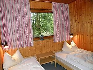 Schlafzimmer 1 in Wohnung A im Erdgeschoss