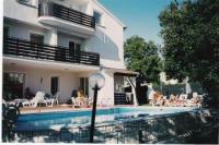 Apartments mit Swimming Pool und Garten in Porec