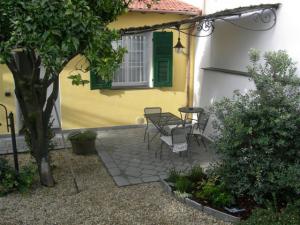 Litta: Patio