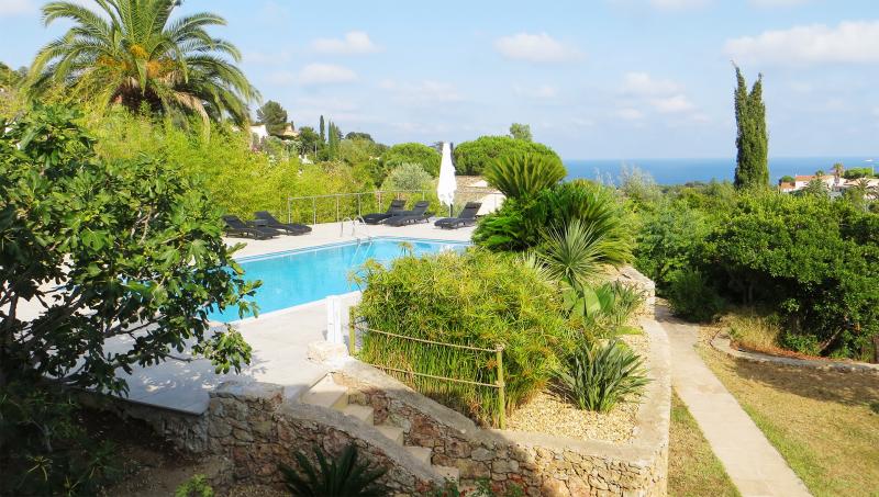 Ferienhaushälfte mit Pool zwischen Cannes und St. Tropez