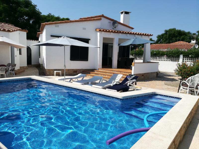 Ferienhaus mit Pool in Ampuriabrava an der Costa Brava in Spanien zu vermieten!