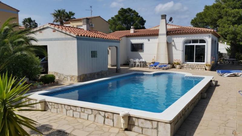 Zu Vermieten Sehr Sch nes Gepflegtes Ferienhaus Mit Pool Und Garten 