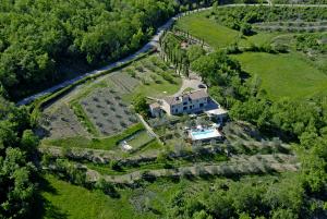 Die breite privaten Garten um die Villa