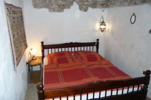 kl.Schlafzimmer aus Richtung Fenster