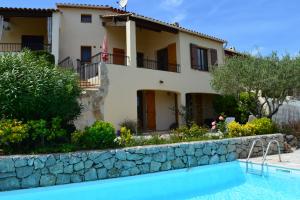 Ferienhaus Villa Yipy mit Garten und Pool.
