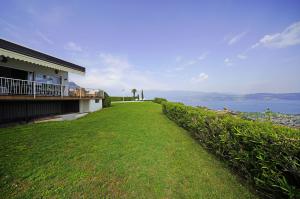 Haus + Garten + Panorama = SEHR SCHöN !!!