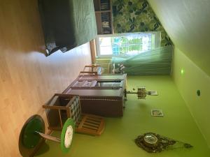 Schlafzimmer oben in grün